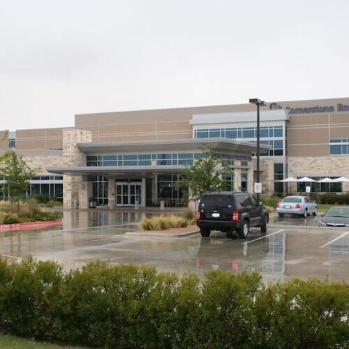 Exterior View of Entire Building Curtain Wall System & Storefront Entrance | Cornerstone Hospital of Round Rock Commercial Project | Anchor-Ventana