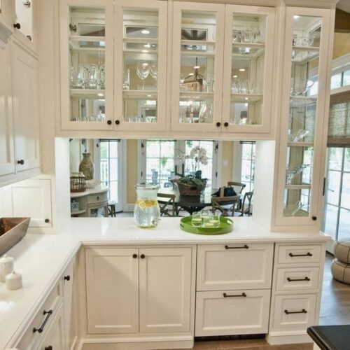 Clear Cabinet Glass & Shelves in Kitchen | Cabinet Glass & Shelves Gallery | Residential Products | Anchor-Ventana Glass