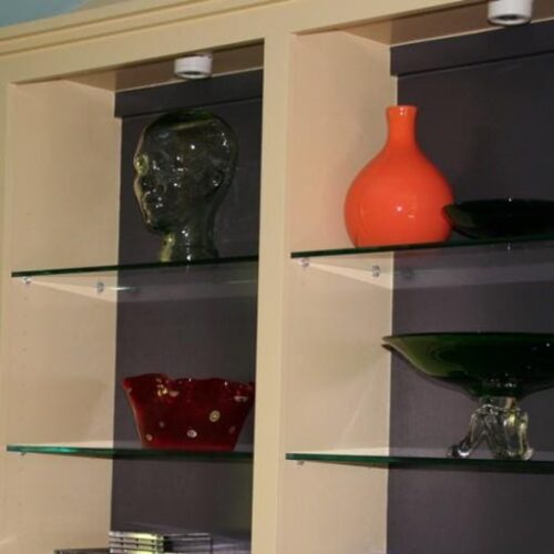 Clear Glass Shelves in Living Room | Cabinet Glass & Shelves Gallery | Residential Products | Anchor-Ventana Glass