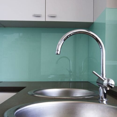 Back Painted Glass Backsplash in Kitchen | Colored Glass Gallery | Residential Products | Anchor-Ventana Glass