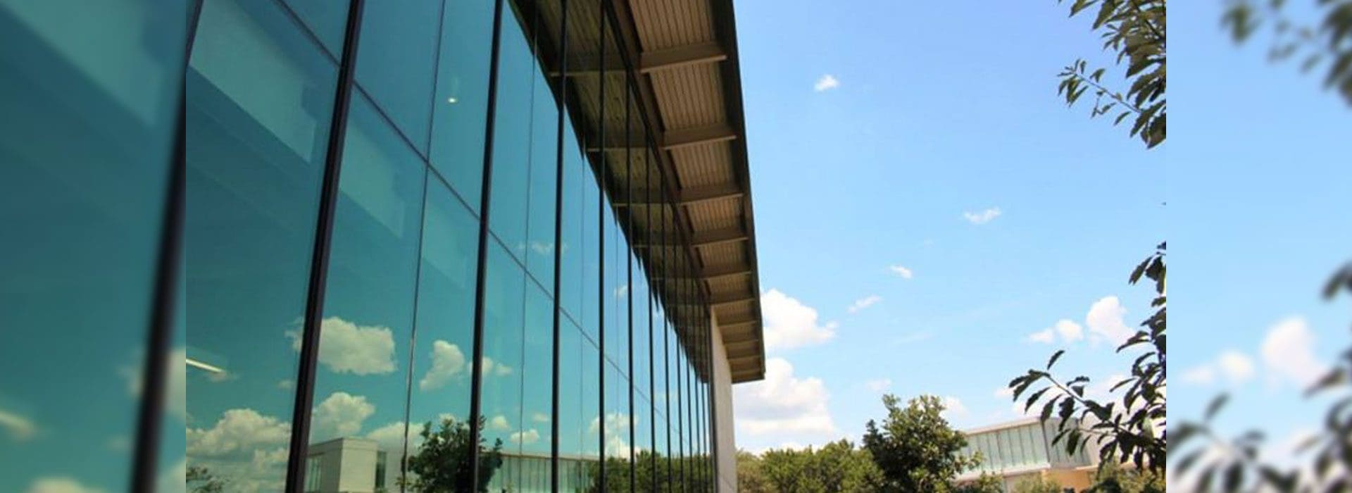 Curtain Walls & Multi-Story Buildings | Commercial Glass Products | Anchor-Ventana Glass