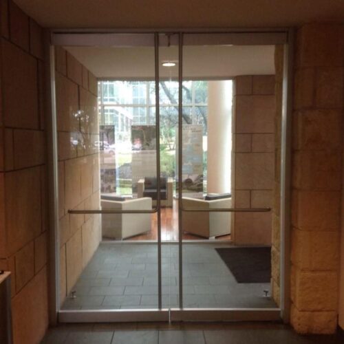 Heavy Glass Frameless Doors | Entrances Gallery | Commercial Products | Anchor-Ventana Glass