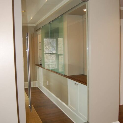 Interior Frameless Swinging Glass Door | Entrances Gallery | Commercial Products | Anchor-Ventana Glass