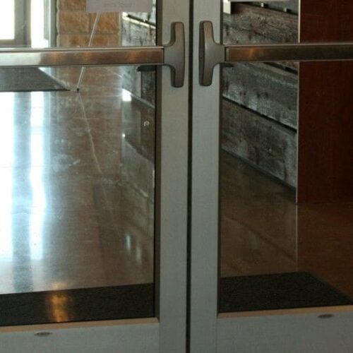 Commercial Doors | Entrances Gallery | Commercial Products | Anchor-Ventana Glass