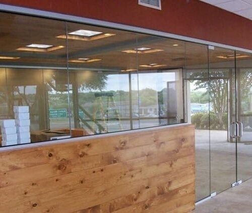 Butt Glazed Heavy Glass Wall and Doors | Entrances Gallery | Commercial Products | Anchor-Ventana Glass