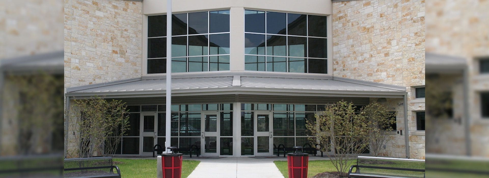 Entrances | Commercial Products | Anchor-Ventana Glass