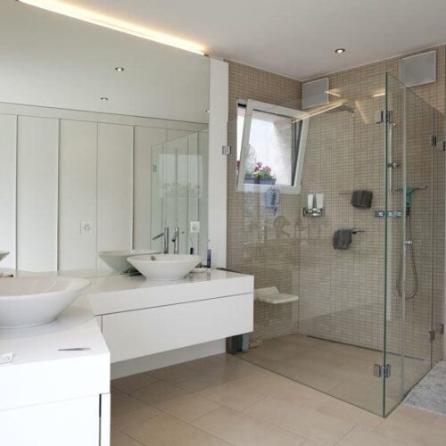 Planning Your Bathroom Update | Blog | Update Your Bathroom with a Frameless Shower | Anchor-Ventana Glass