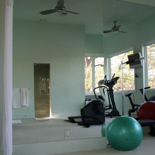 Frameless Mirror Wall in Fitness Room | Mirrors Gallery | Anchor-Ventana Glass