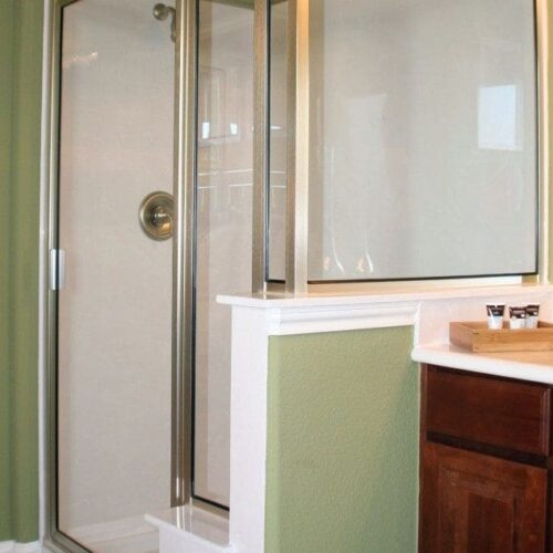 Framed Shower Door in Bathroom | Shower Gallery | Anchor-Ventana Glass