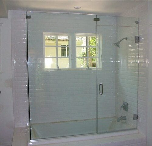 Frameless Glass Tub and Shower Door | Shower Gallery | Anchor-Ventana Glass