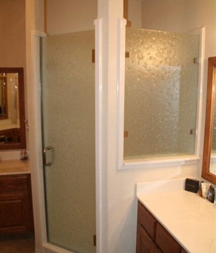 Frameless Door with Leakproof Jamb | Shower Gallery | Anchor-Ventana Glass