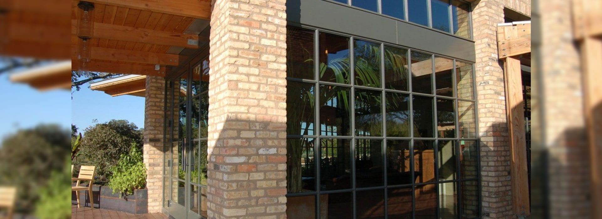 Commercial Storefronts | Commercial Products | Anchor-Ventana Glass